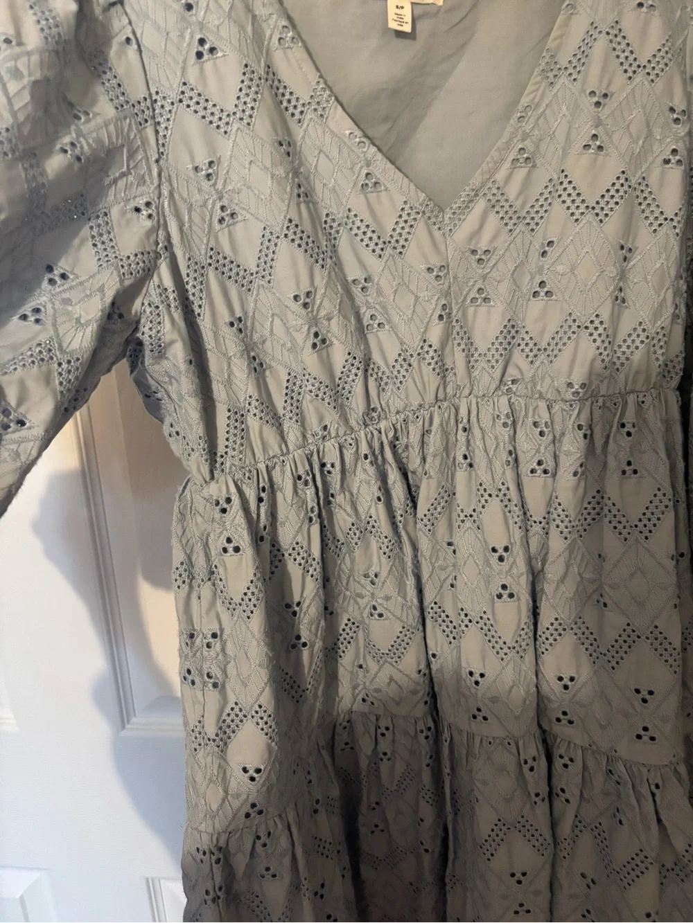 Hudson North Eyelet V-Neck Tiered Dress size S - Picture 3 of 5